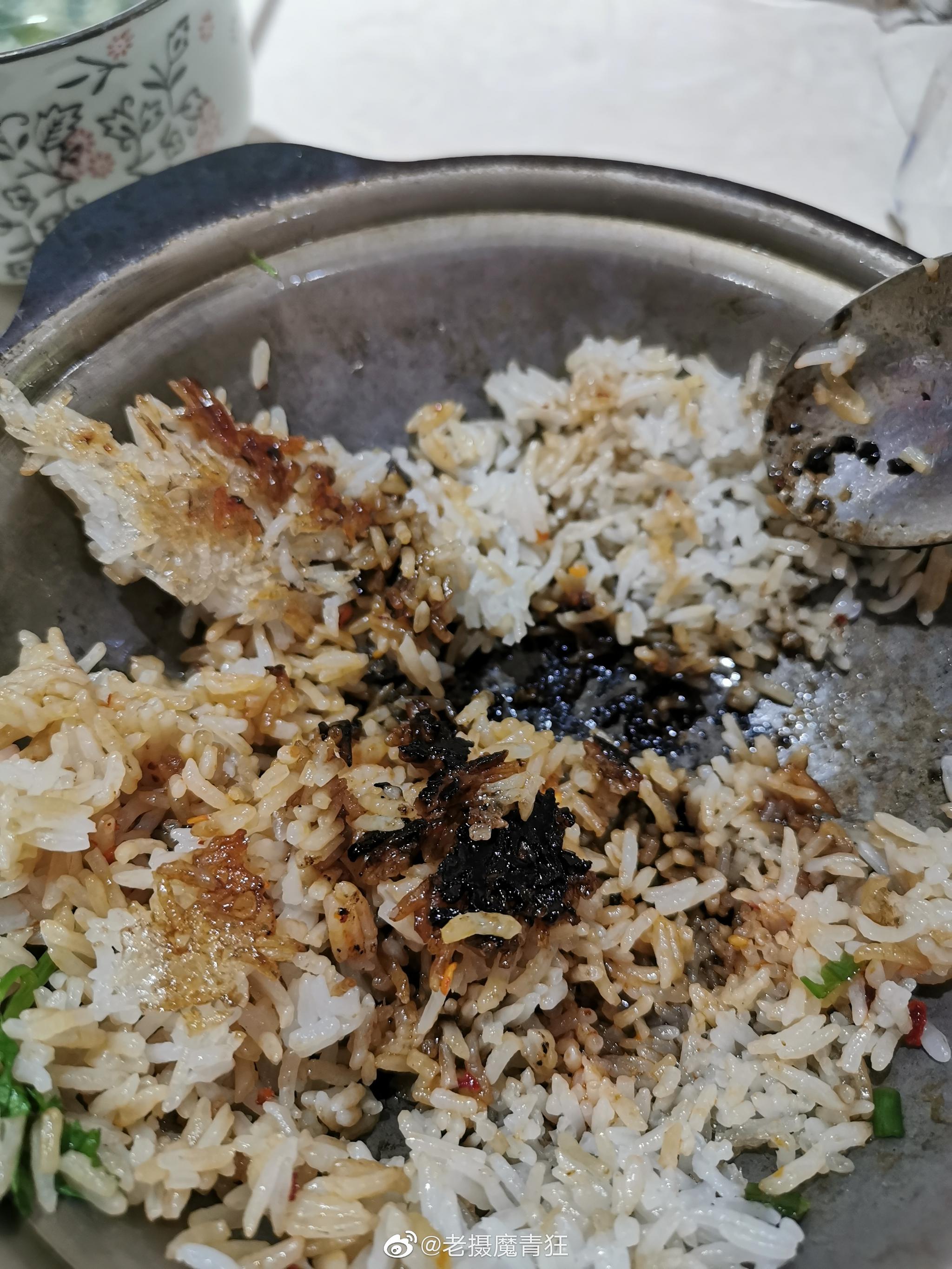 兴中广场这家重庆小面,真难吃,还18块钱,还糊了!