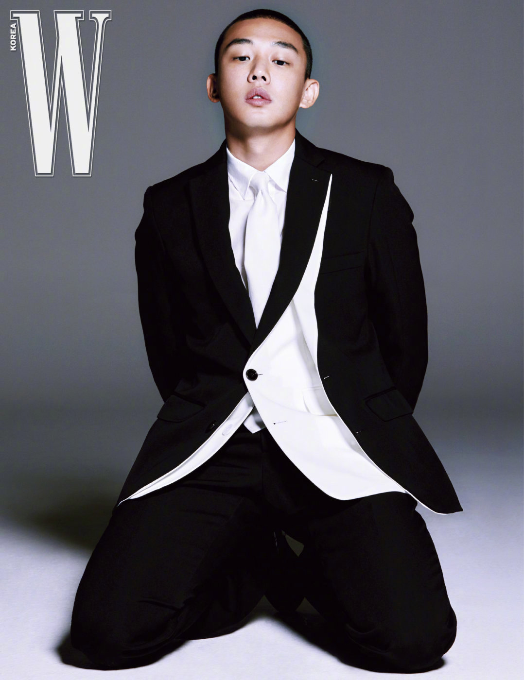 "时尚王"刘亚仁拍摄最新大片,《w korea》3月刊.