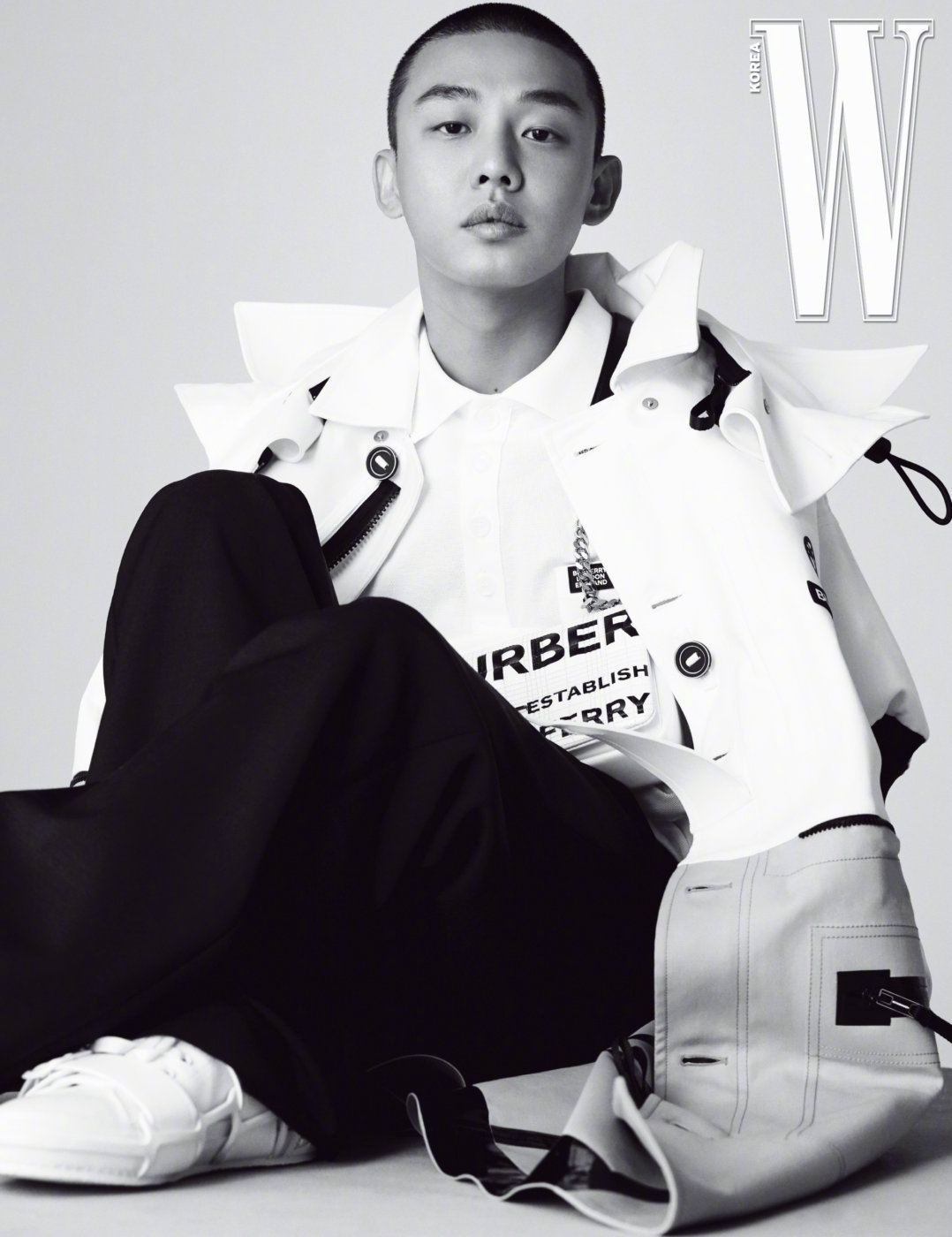 "时尚王"刘亚仁拍摄最新大片,《w korea》3月刊.