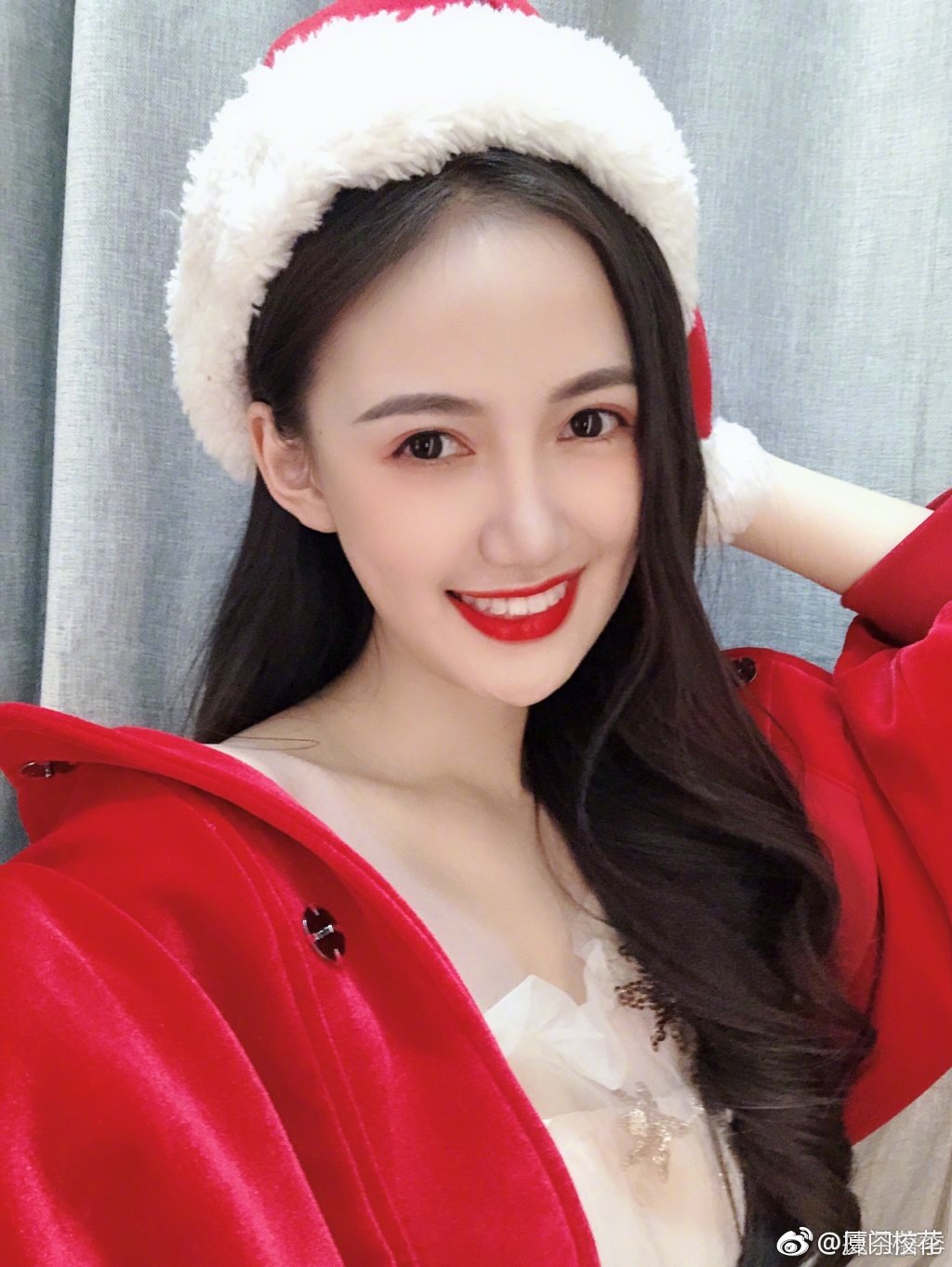 她叫马萱,98年,就读于中国传媒大学,身高171cm,来自浙江