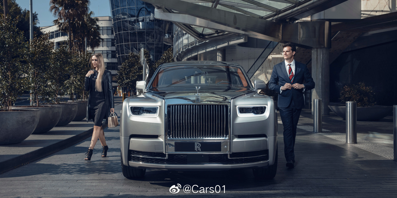 rolls royce phantom lifestyle