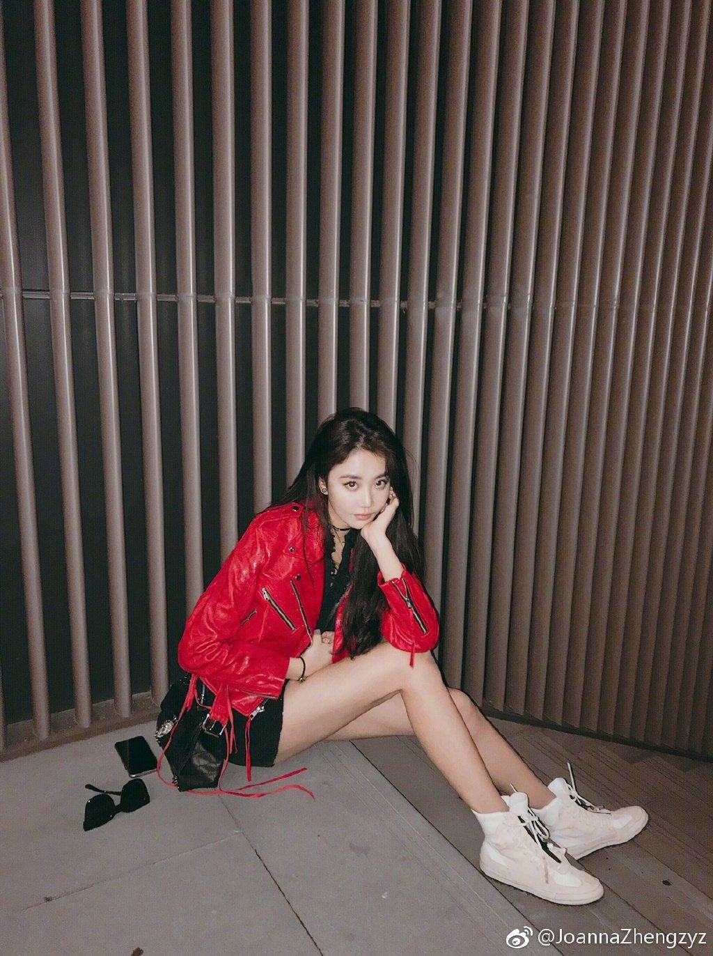 joannazhengzyz就读于美国南加州大学身高180cm来自四川