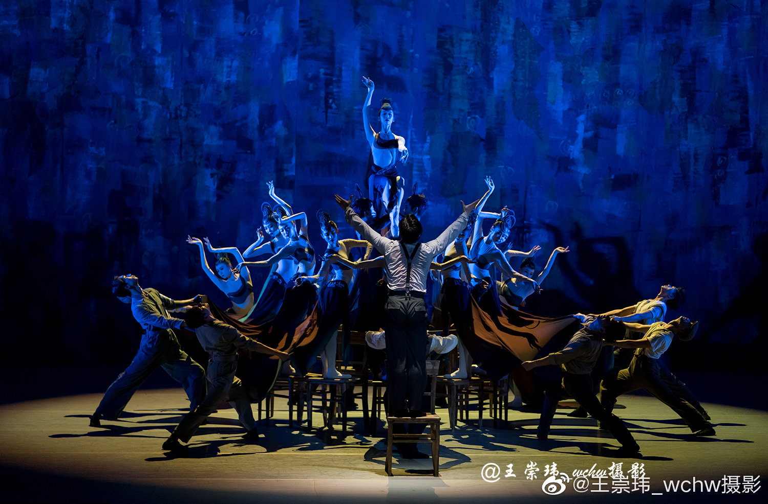 中央芭蕾舞团于4月28日晚在天桥剧场演出了大型原创芭蕾舞剧"敦煌"