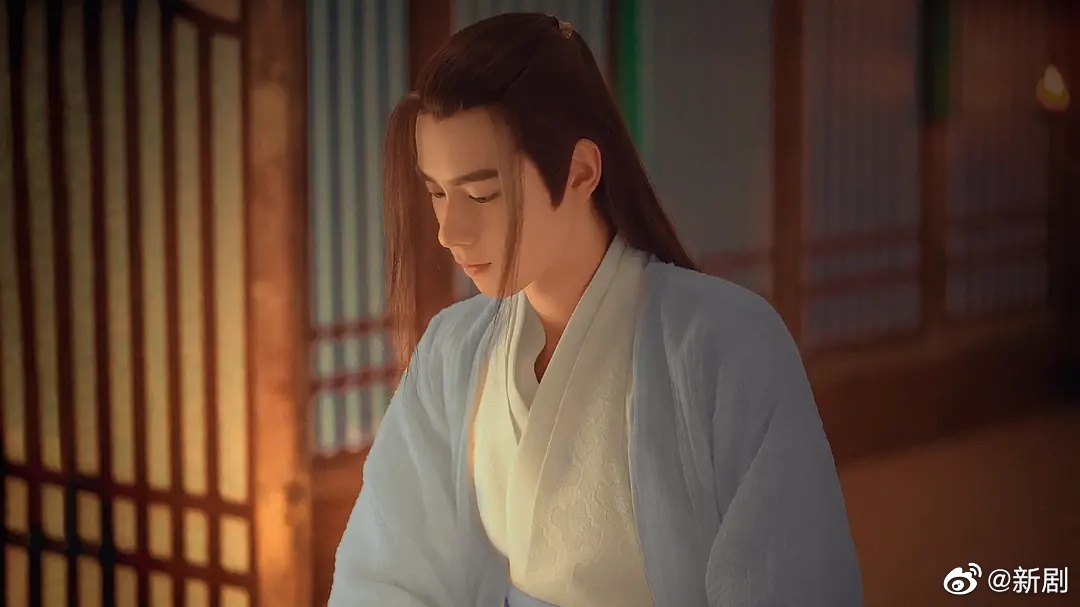 胡一天的花无缺必须有姓名了,白衣少年,翩翩公子