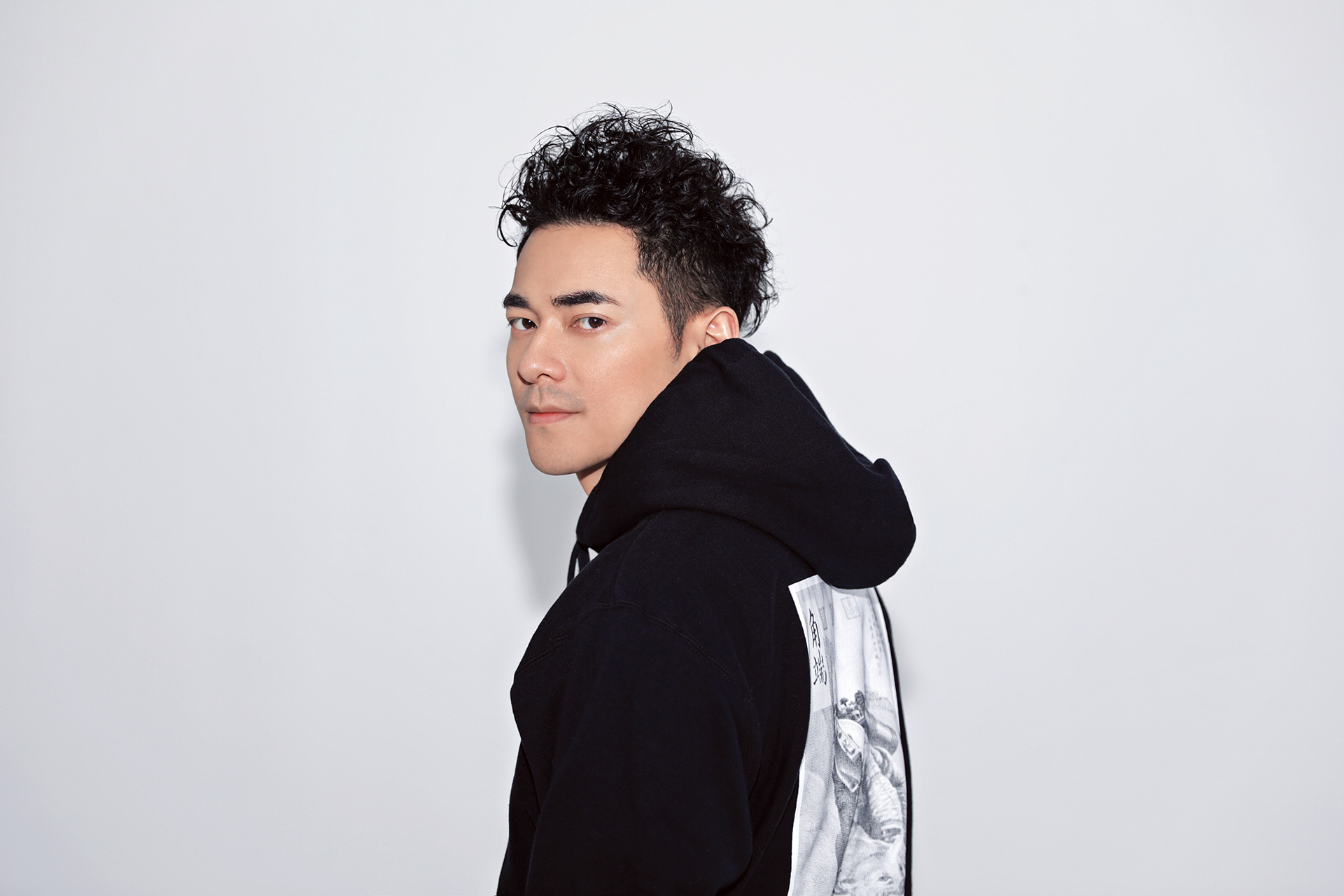 李晨nic 7015 @潘瑋柏 93纽约时装周 携npc 知易行难初登秀场