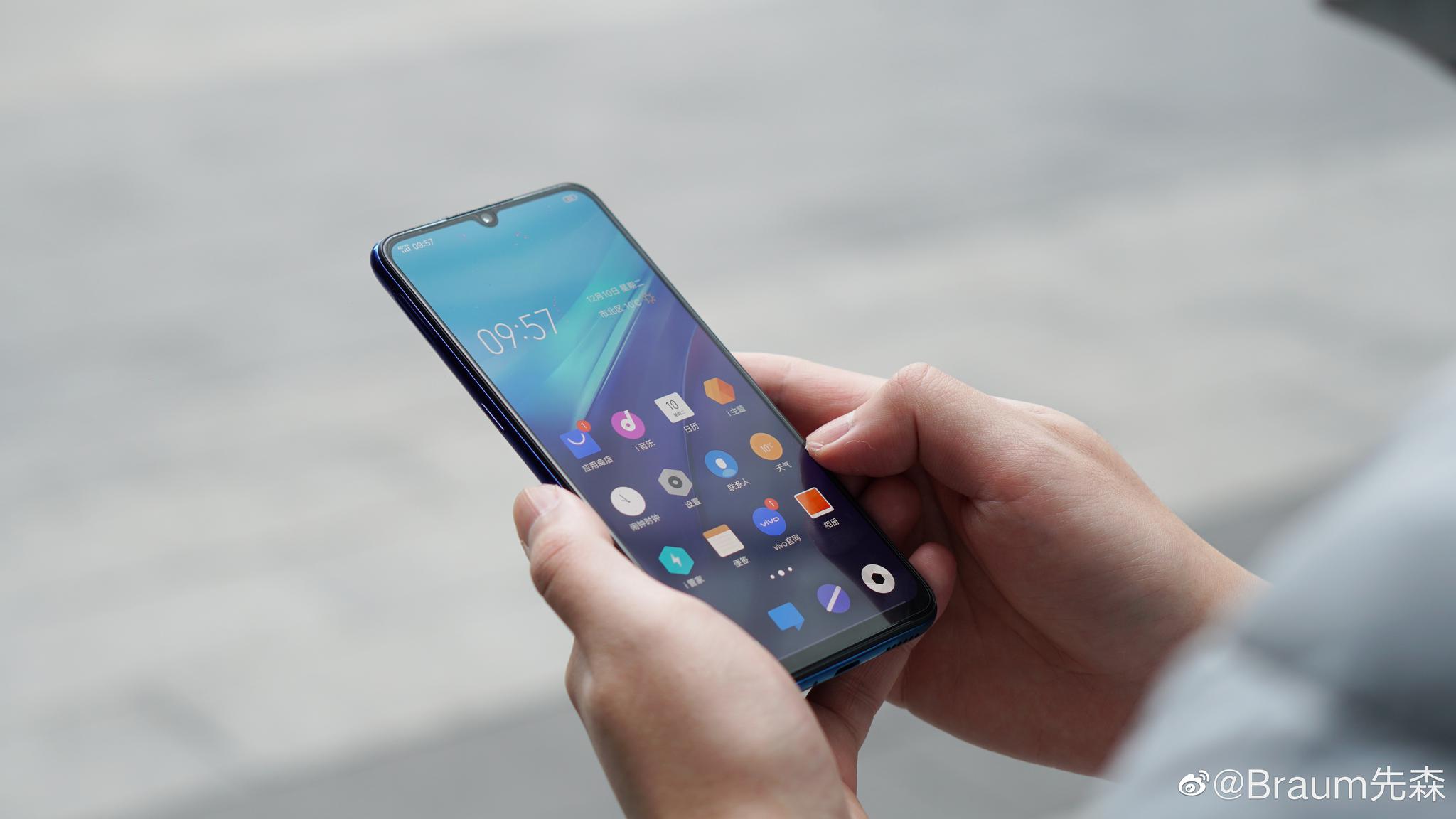 一组iqooneo855竞速版图赏