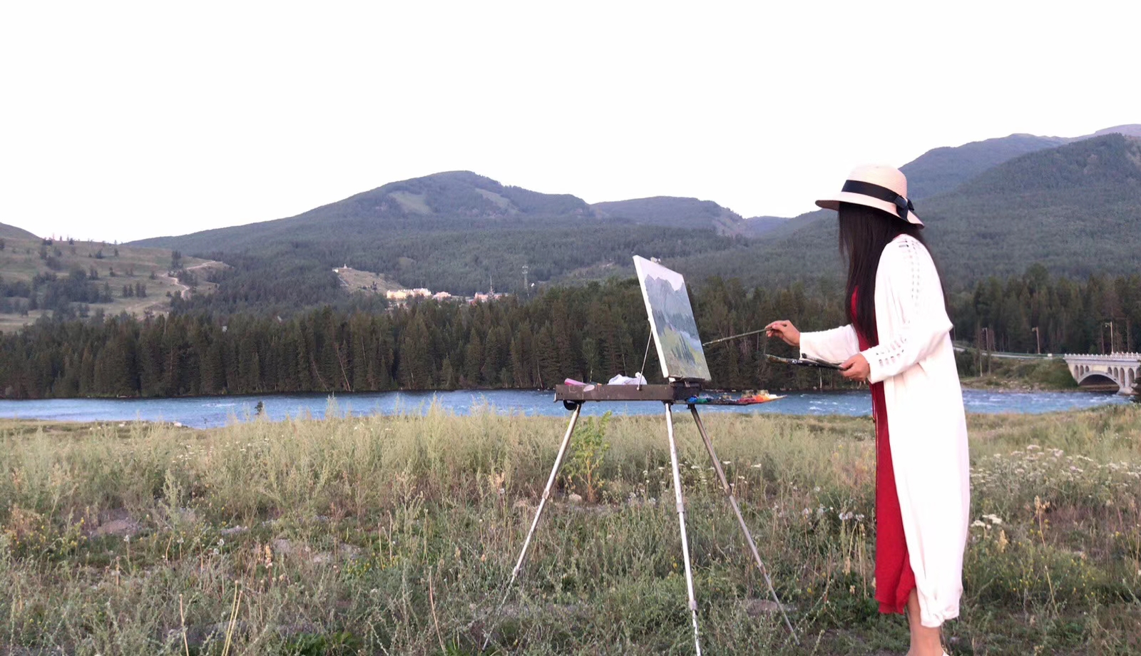 北京正德书画院青年女画家:王春红.