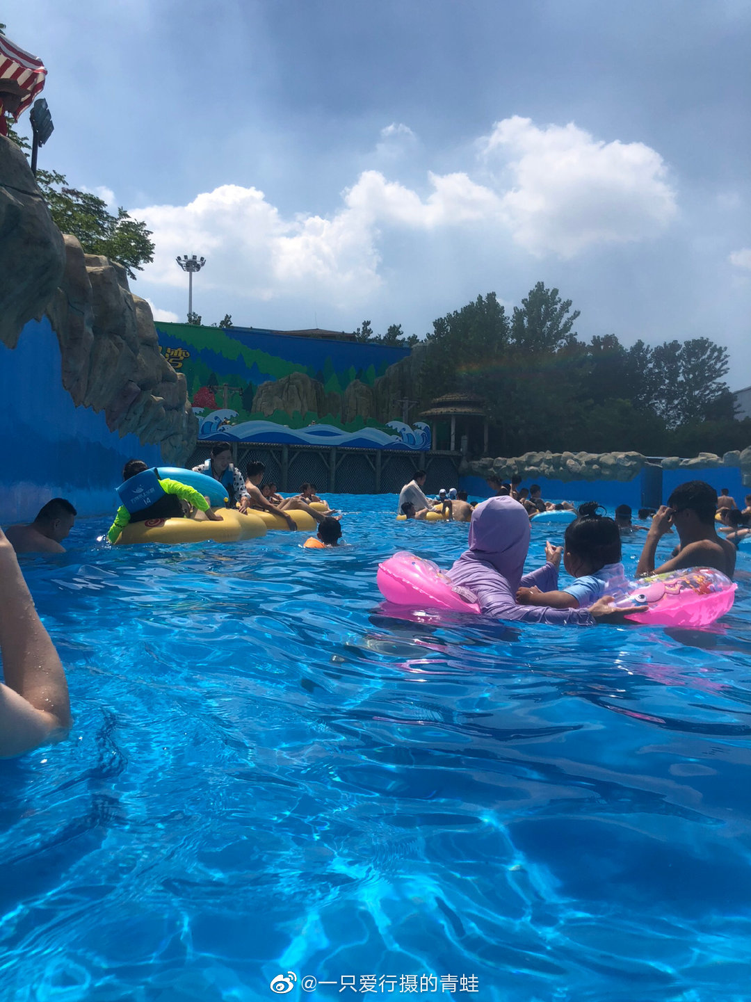 游玩项目最为丰富的水上度假乐园,是华强集团继方特欢乐世界和方