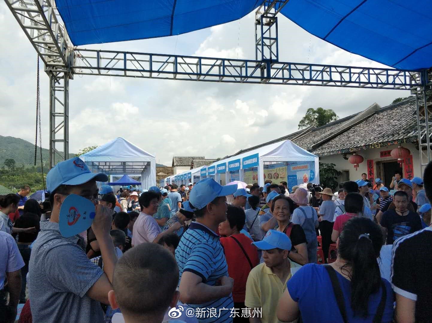 手机视频曝光惠阳秋长街道小巷子还有那些隐秘角落呢 秋长街道变化下的城市记忆探索