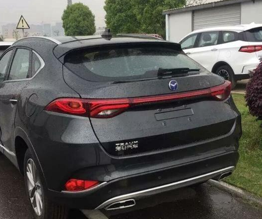 全新君马meet5惊艳亮相,车内还能k歌,车友:要火到没朋友了