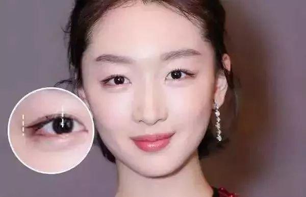 睡凤眼桃花眼,是一种异性缘比较好的一种眼型,最大的特征就是上眼睑