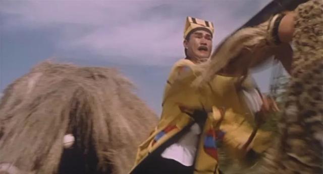 他是曾一夜红遍世界的喜剧演员，第一部电影片酬300元，59岁离世