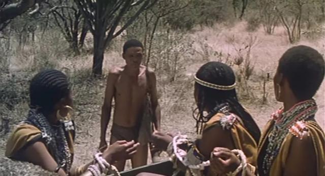 他是曾一夜红遍世界的喜剧演员，第一部电影片酬300元，59岁离世