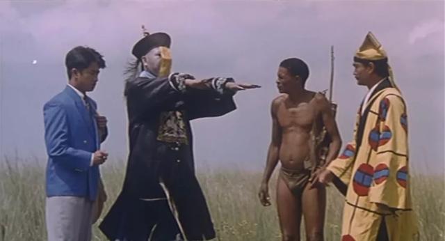 他是曾一夜红遍世界的喜剧演员，第一部电影片酬300元，59岁离世