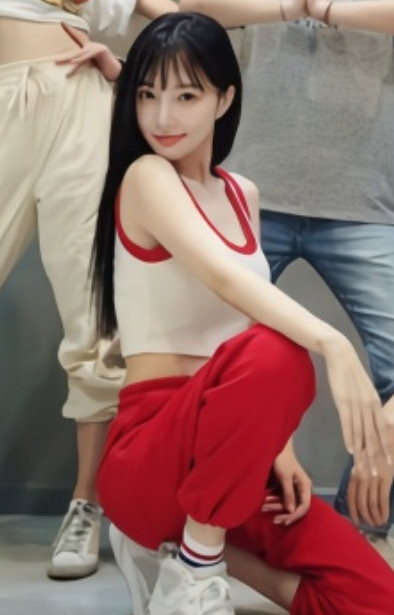 劲歌热舞转行做歌手,鼻梁宽神似阿凡达