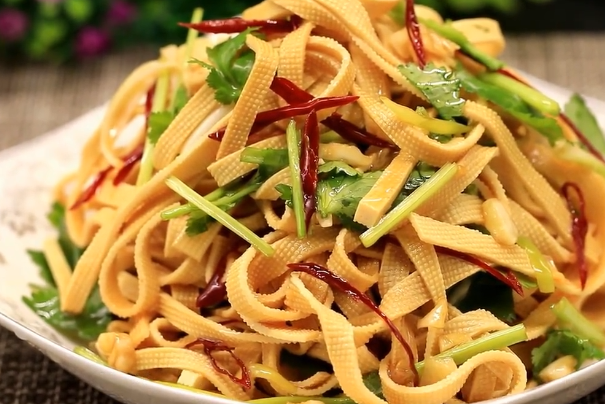 豆腐皮这个做法太好吃了不炒不煮香辣过瘾太美味了
