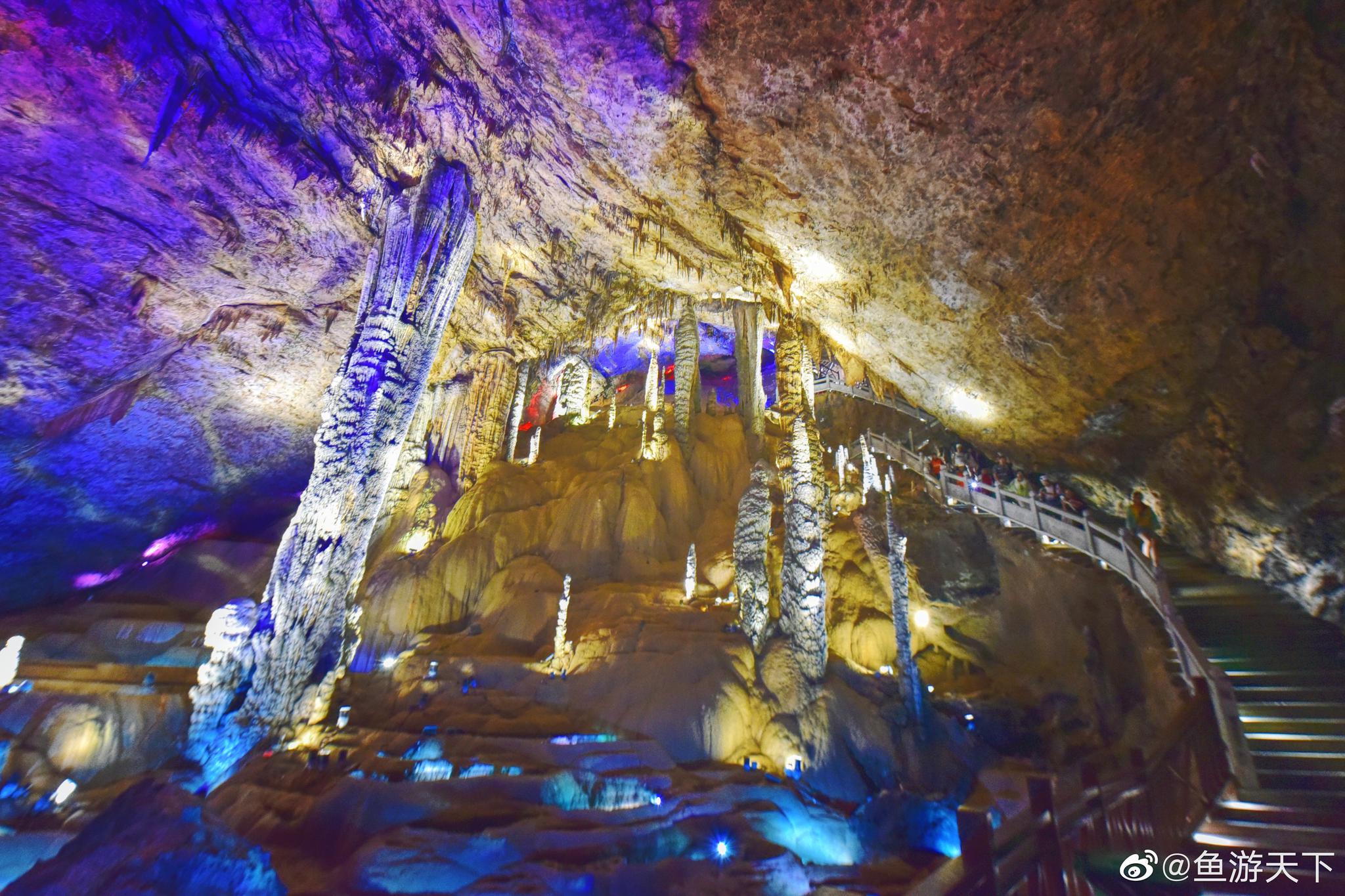 来张家界一定要去一次有着"亚洲第一大洞"之称的九天玄女洞