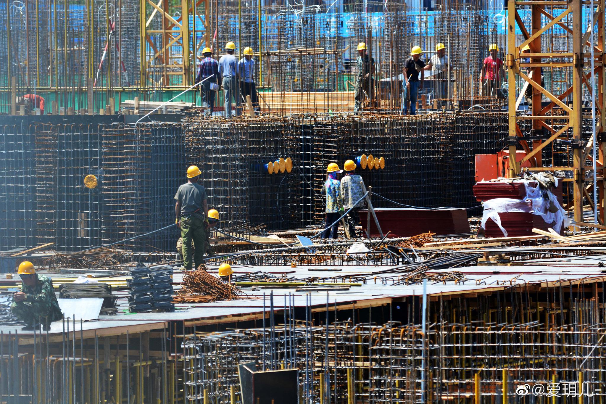 热火朝天又非常严肃的建筑工地_高清图集_新浪网