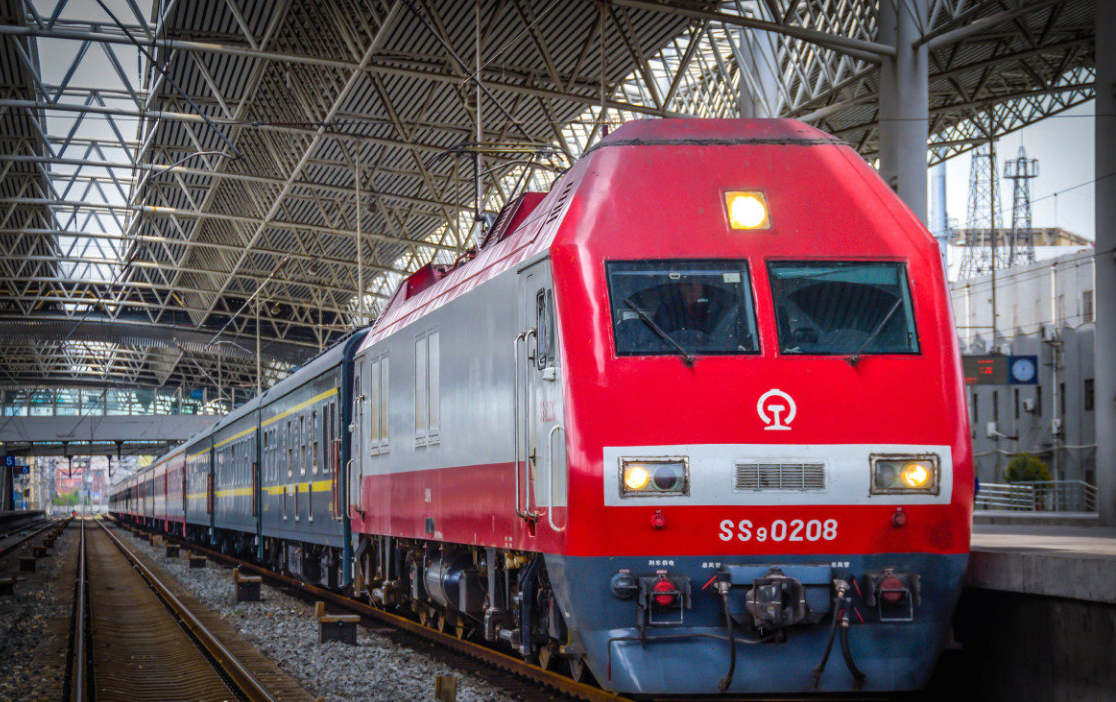 我国这辆全卧铺火车727公里路程一站直达被称为流动宾馆