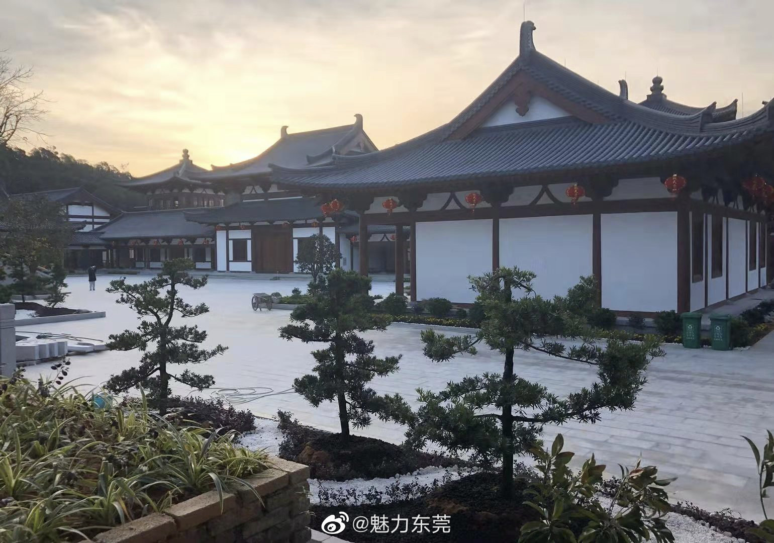 近日,陆河县又一座大寺庙建成,它便是陆河县观天寺