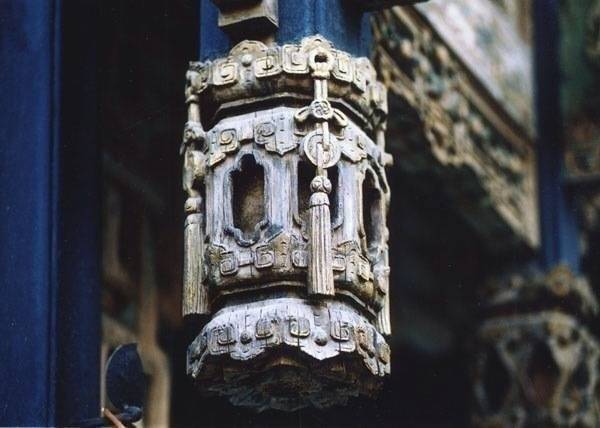 中国古代建筑装饰的魅力，用垂莲柱出挑屋檐，占天不占地|屋檐|用地|建筑装饰|魅力_新浪新闻