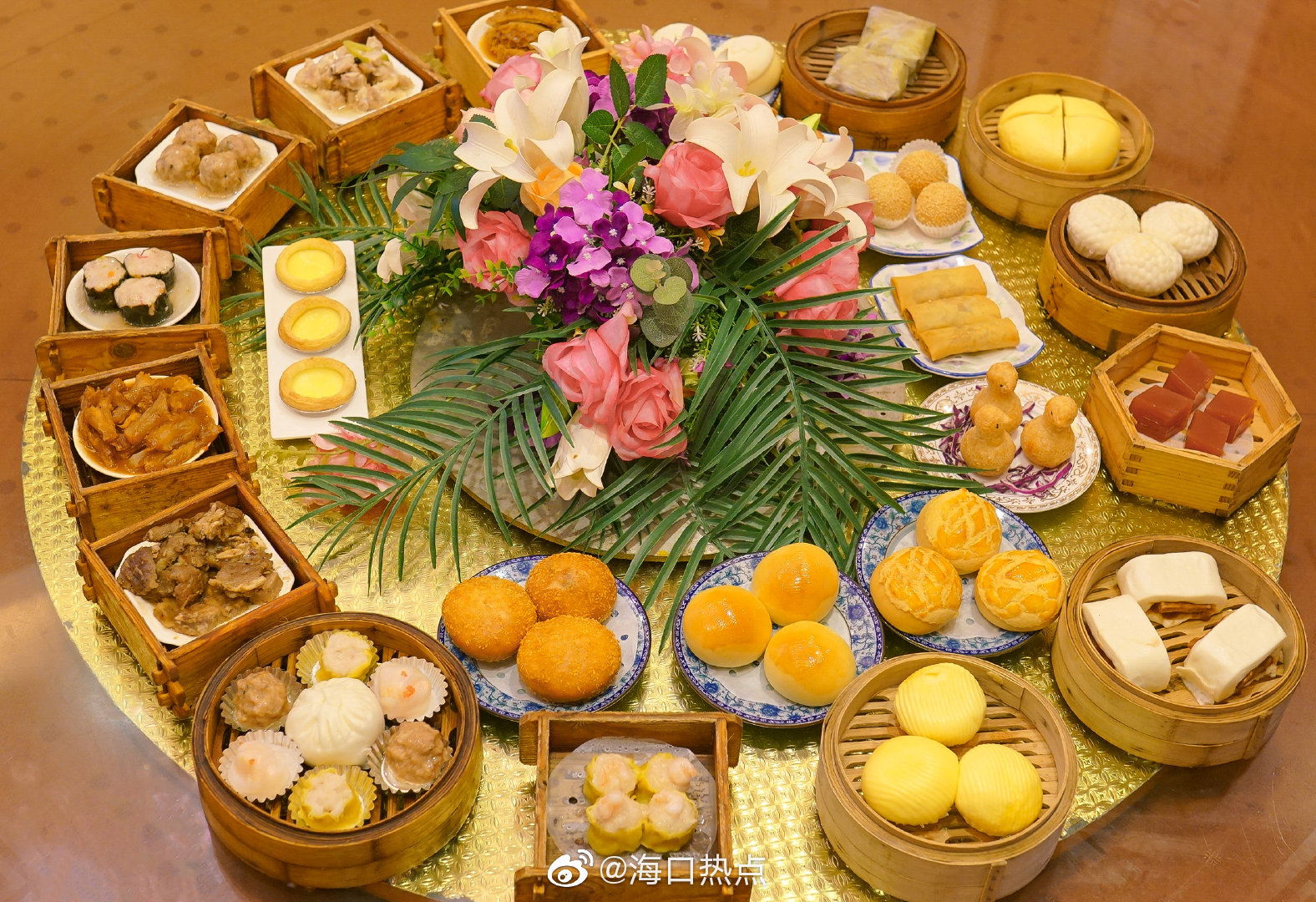 最近和朋友们一起打卡海口一家粤式茶点,早茶人气超旺