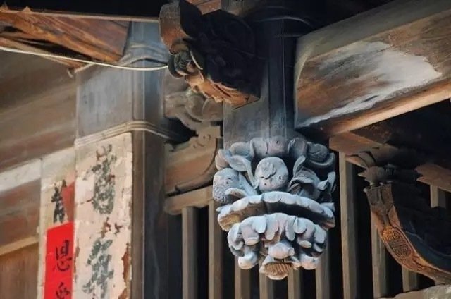 中国古代建筑装饰的魅力，用垂莲柱出挑屋檐，占天不占地|屋檐|用地|建筑装饰|魅力_新浪新闻