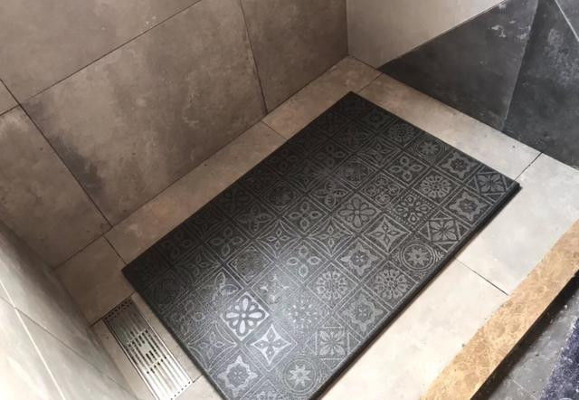 淋浴房做"拉槽"防水,落后了,现在流行"瓷砖",效果好