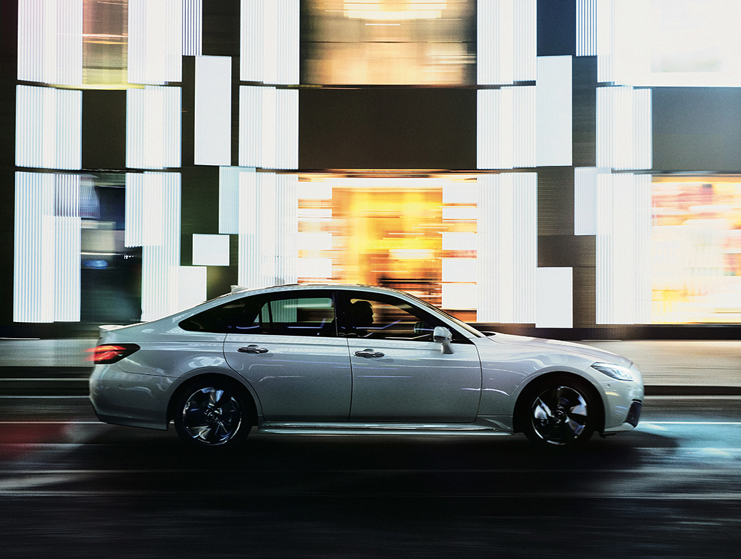 5l v6(代号为8gr-fxs)混合动力 e-cvt