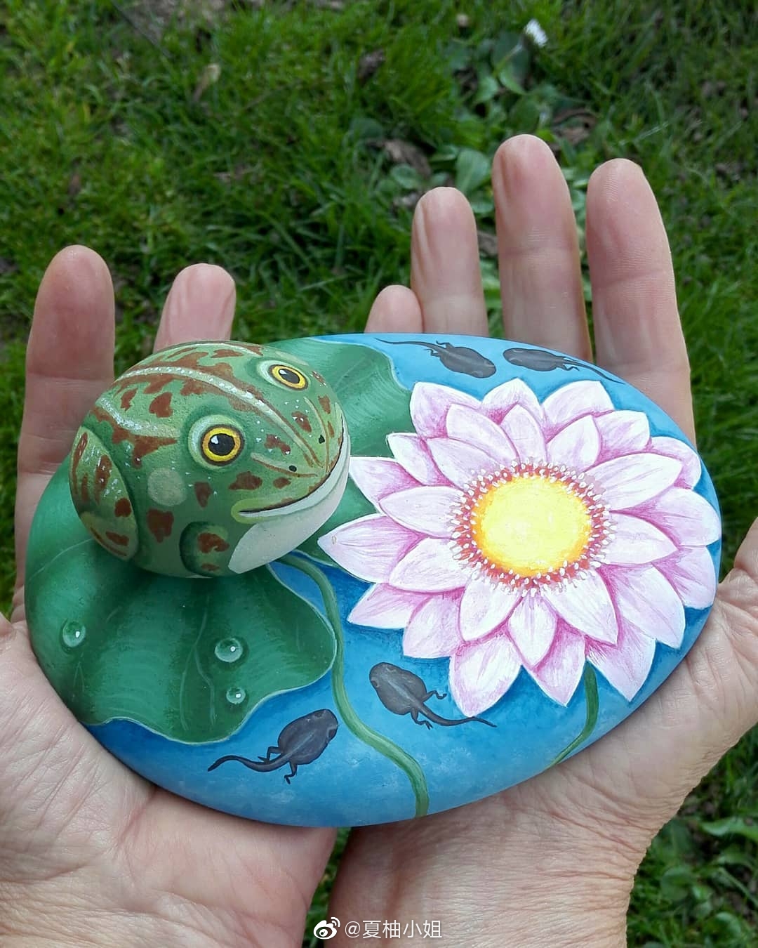 动物石头画,憨萌可爱的小熊猫超可爱