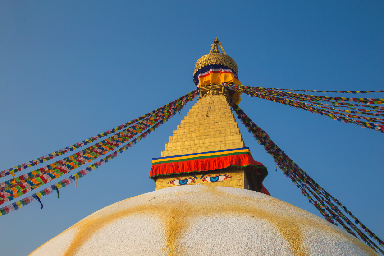 布达纳特佛塔,又称满愿大佛塔.莲花生大师说过:此塔乃如意宝珠