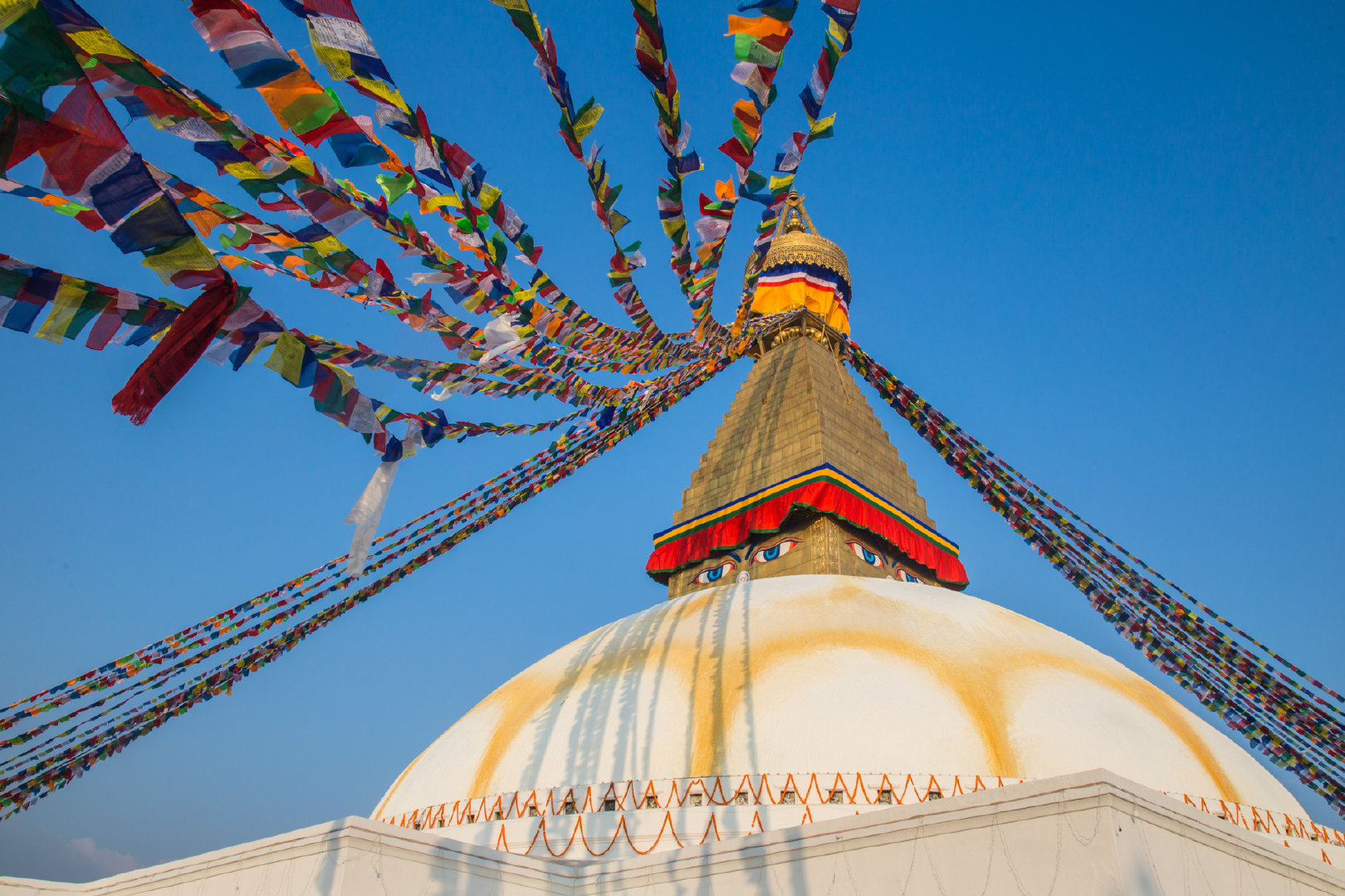 布达纳特佛塔,又称满愿大佛塔.莲花生大师说过:此塔乃如意宝珠