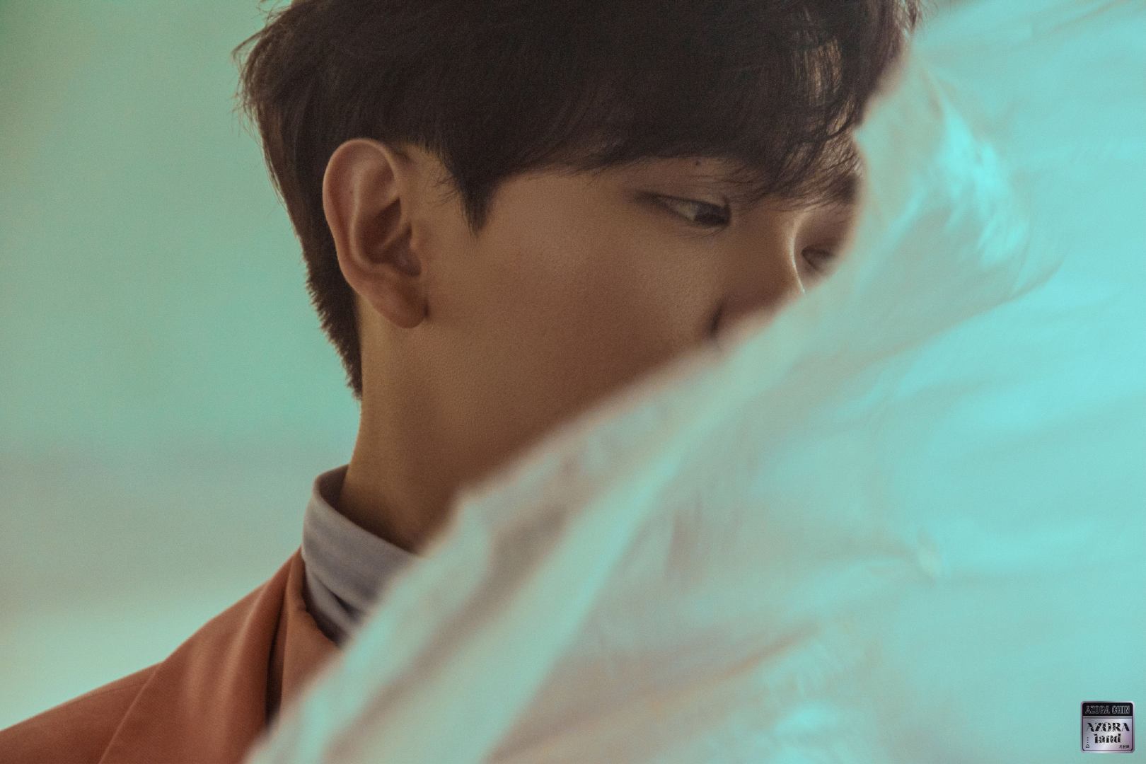 尤长靖一颗星的夜mv氛围海报公开油画质感的梦幻场景下