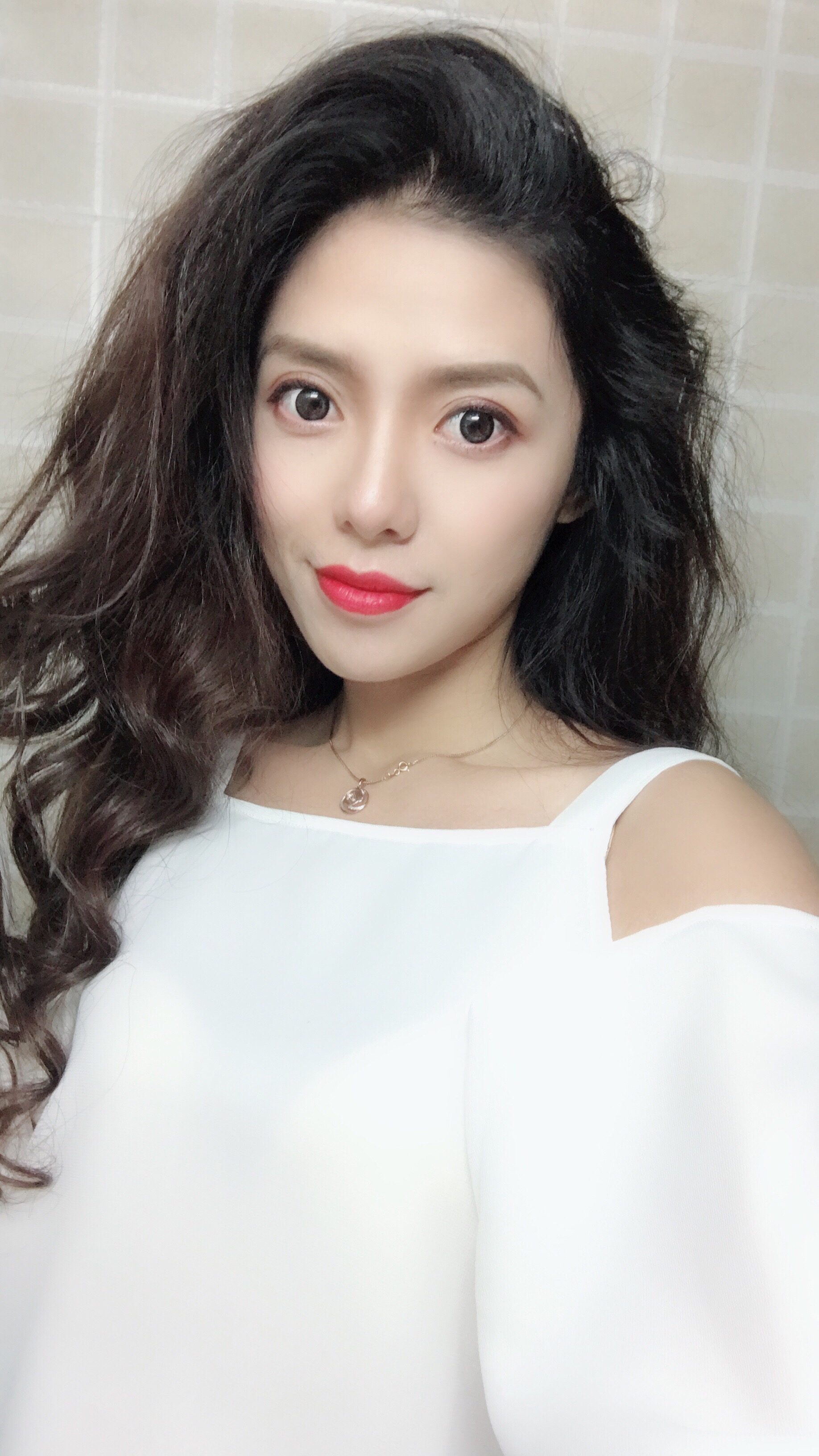 大眼睛的小姐姐喜欢吗