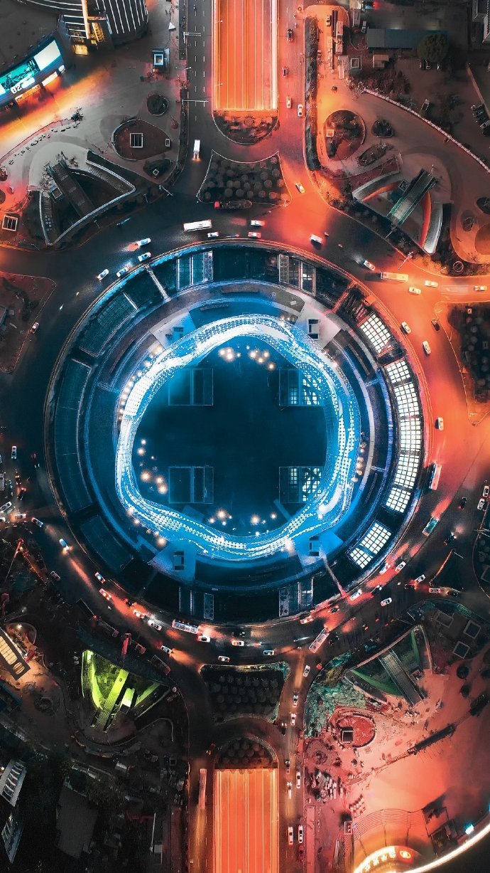 俯瞰光谷广场星河雕塑龙丘野nero