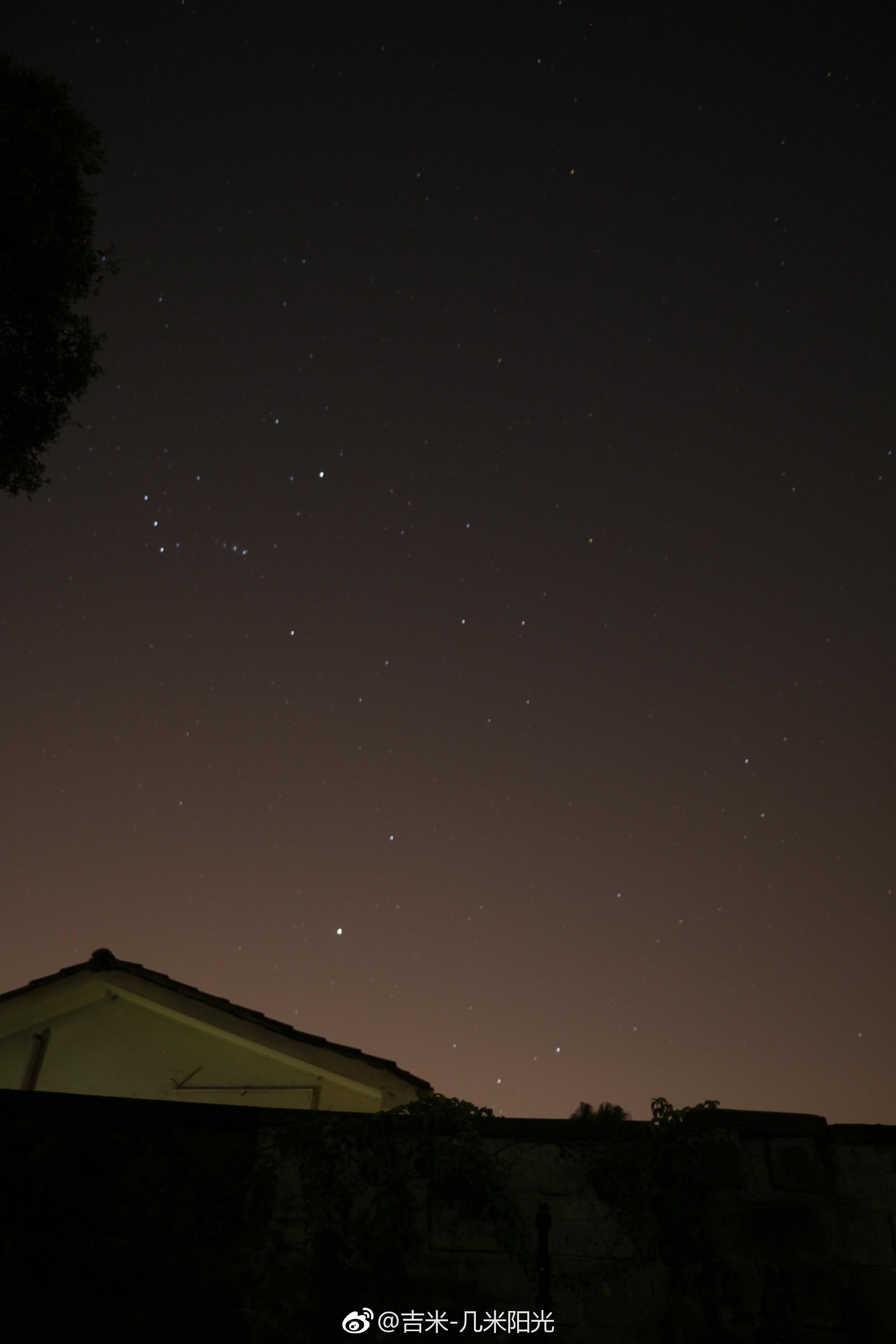 漫天星星陪着我