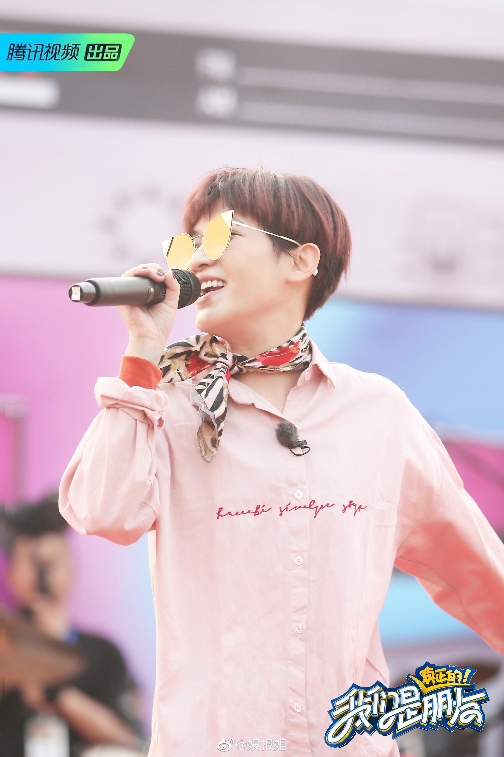 范晓萱少女感太足了