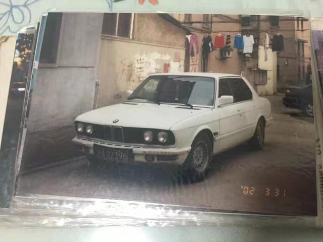 80年代上海街头的豪车记录 以前的豪车你认识几款 新浪汽车 80年代上海街头的豪车记录 以前的豪车你认识几款 新浪汽车