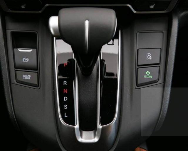 十万以内自动挡省油轿车 哪款更值得买