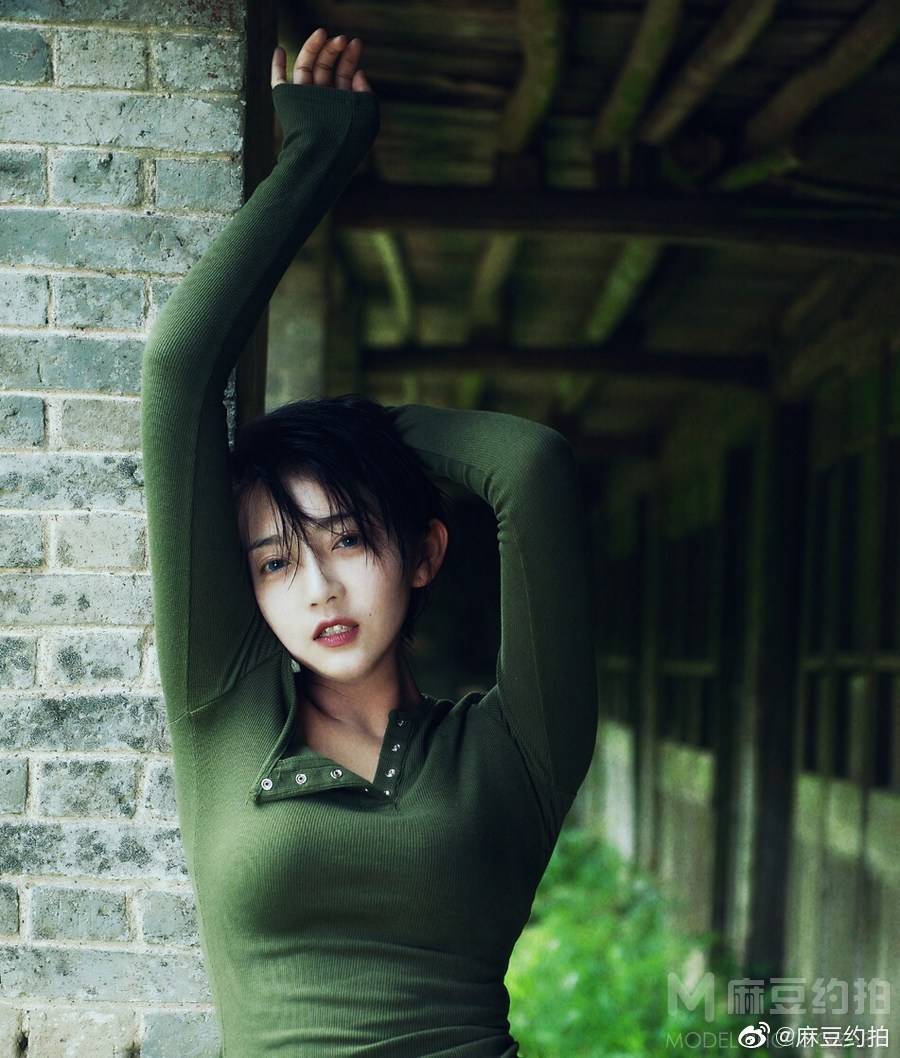 正文     模特约摄影师: 通辽市最近,风格都可以模特:本本坐标:内蒙古