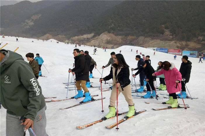 霍州七里峪滑雪场图片