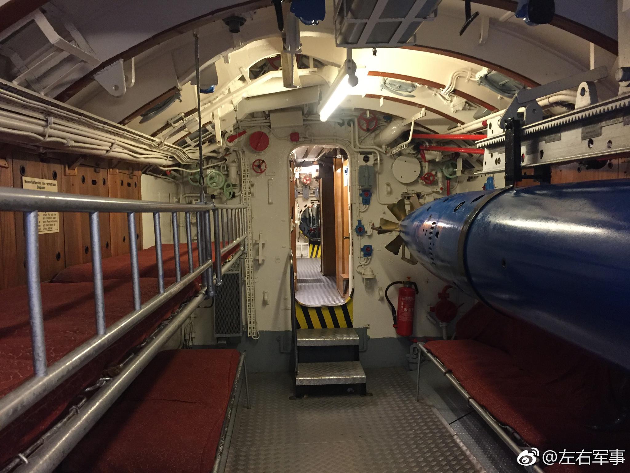 世界仅存的二战德军VIIC型潜艇U995号的内部舱室。|舱室|德军|潜艇_新浪新闻