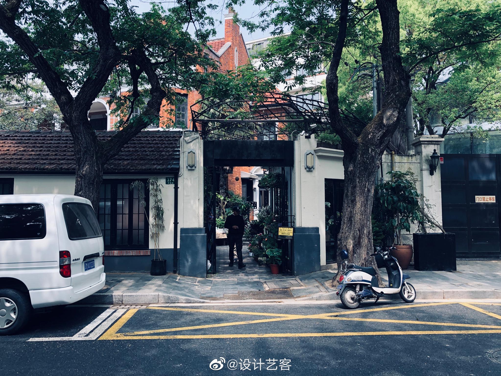 午后的上海武康路.曾经的法租界,今日的小资情调街