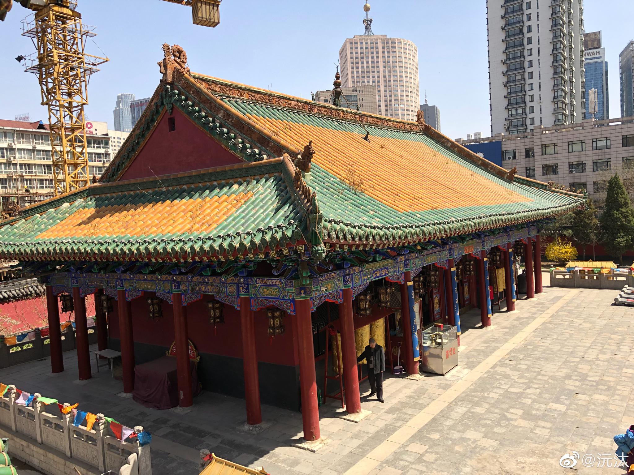 提供的讲解说这是爱新觉罗氏家庙.正式的名字叫实胜寺