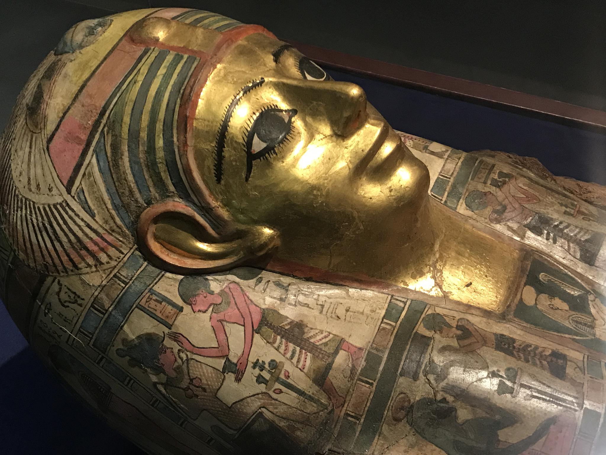 希腊罗马时期的一具木乃伊,及面具,足盒|希腊|木乃伊|面具_新浪新闻