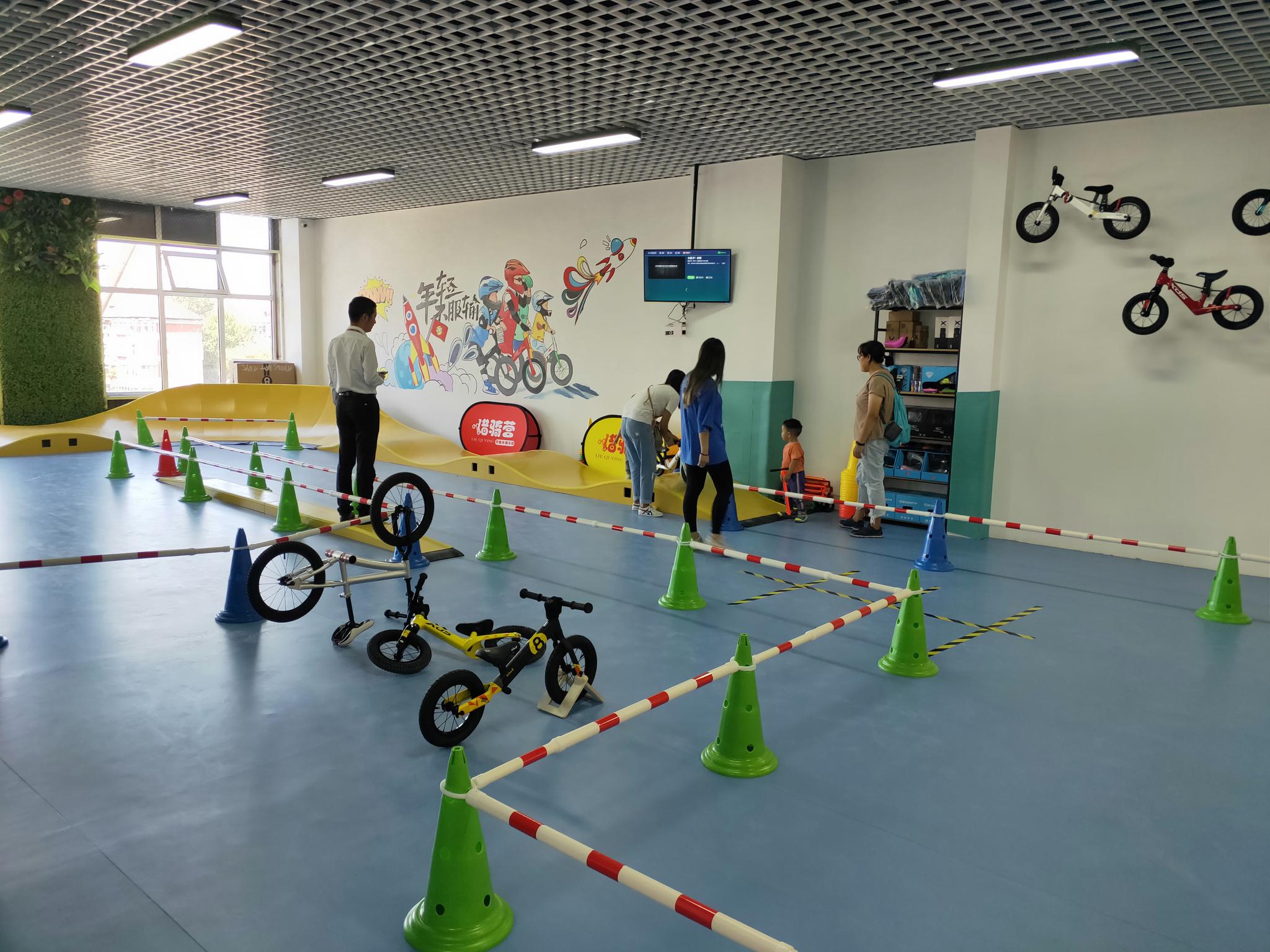 猎骑营儿童平衡车俱乐部,让孩子飞奔在起跑线上