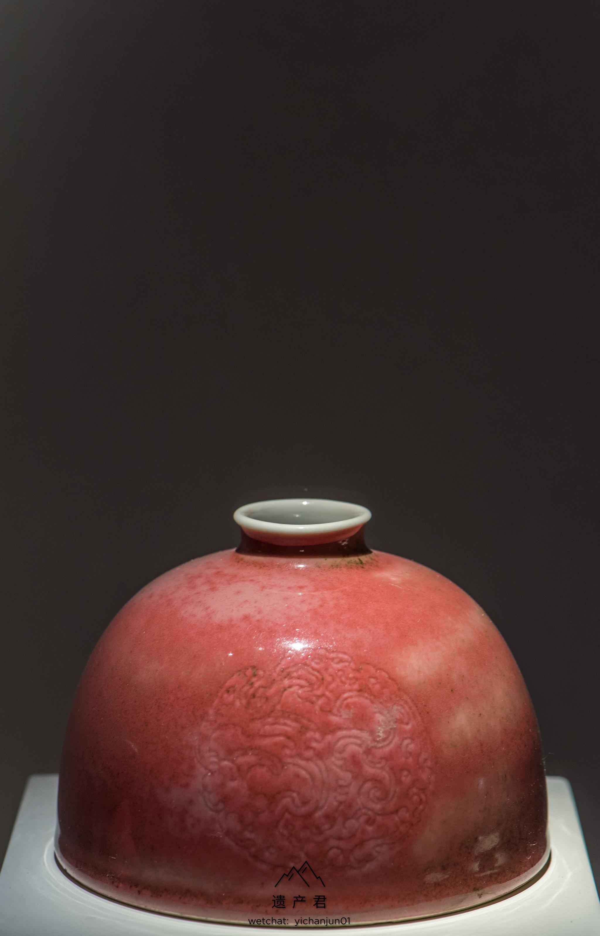 武汉博物馆藏· 清康熙款豇豆红团龙纹太白尊