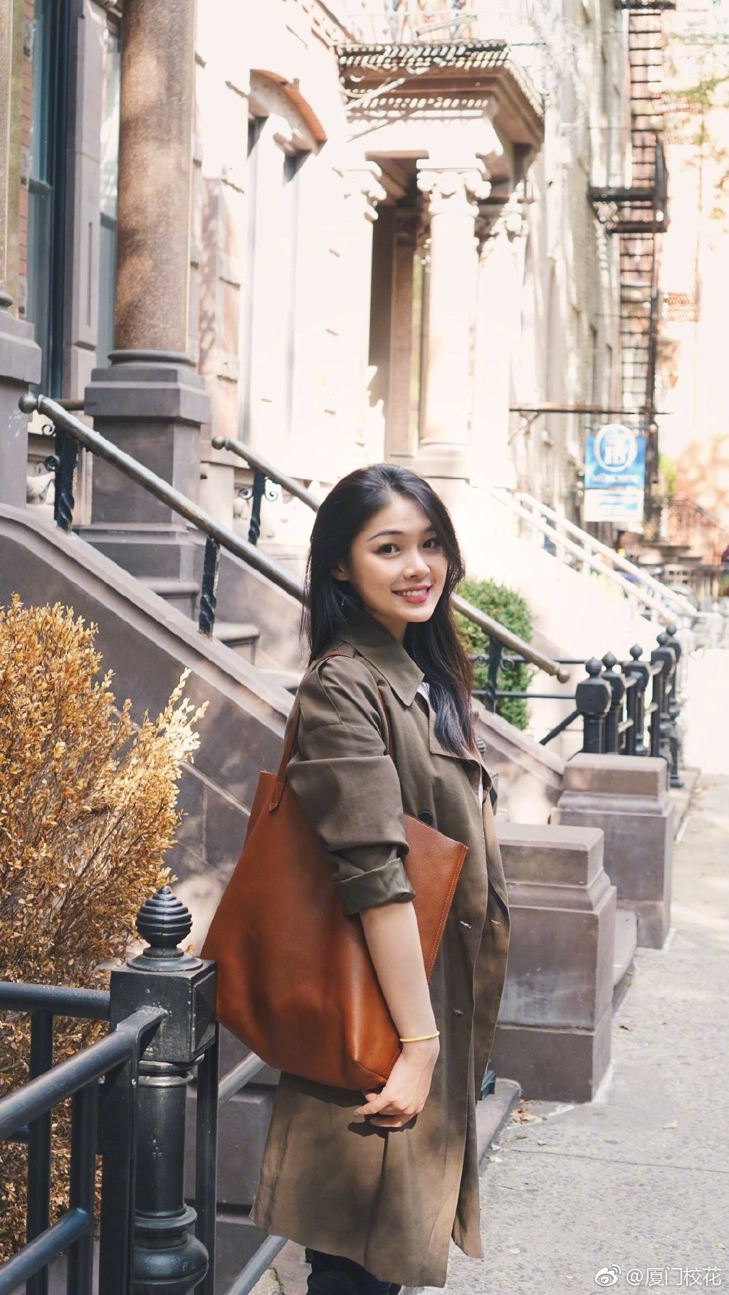 是挪挪不是娜娜94年毕业于北京大学光华管理学院学霸美女