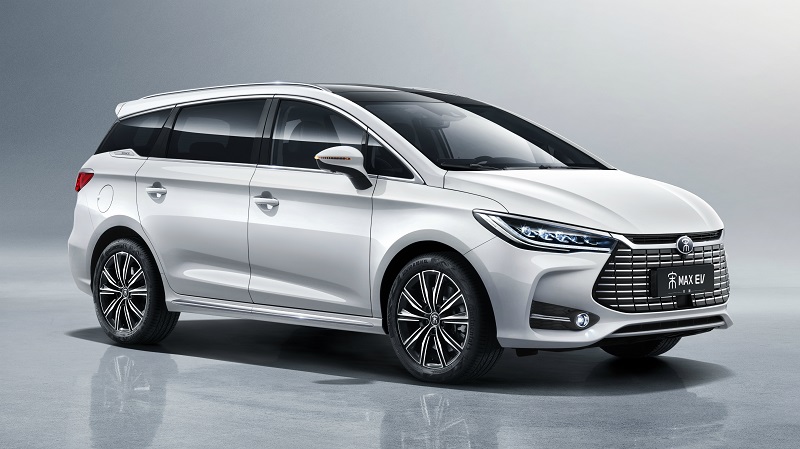 急速快充 401km续航 比亚迪宋max ev智行限量版售17.98万元起