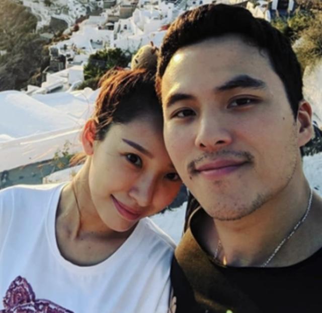 何鸿燊27岁三公子何猷启承认已为人父女儿近一岁,二